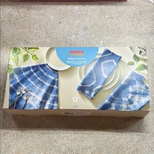 Mondo Llama Blue Shibori Dye Kit Table Linens